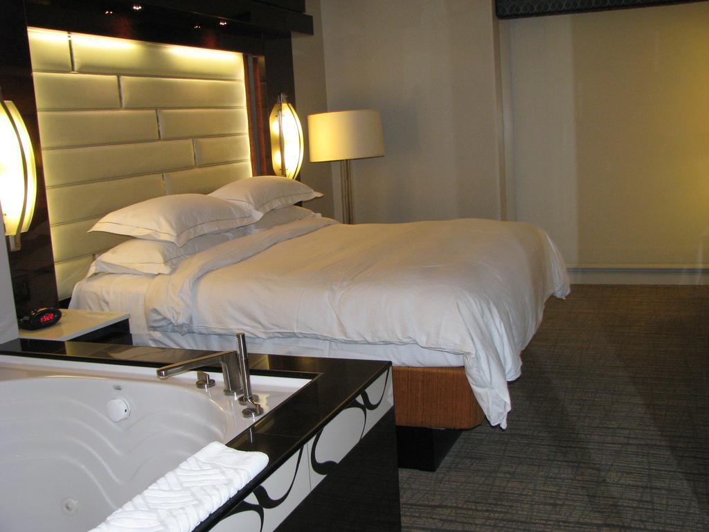 Suites At Elara Las Vegas Center Strip-No Resort Fees 外观 照片