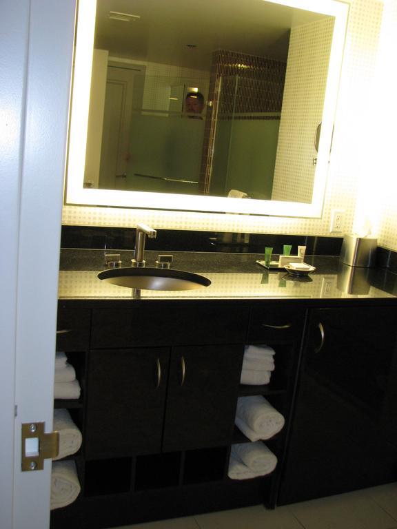 Suites At Elara Las Vegas Center Strip-No Resort Fees 客房 照片